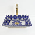 Lavabo bleu cobalt en Argile, style méditerranéen élégant pour villa ou appartement de standing au Maroc.