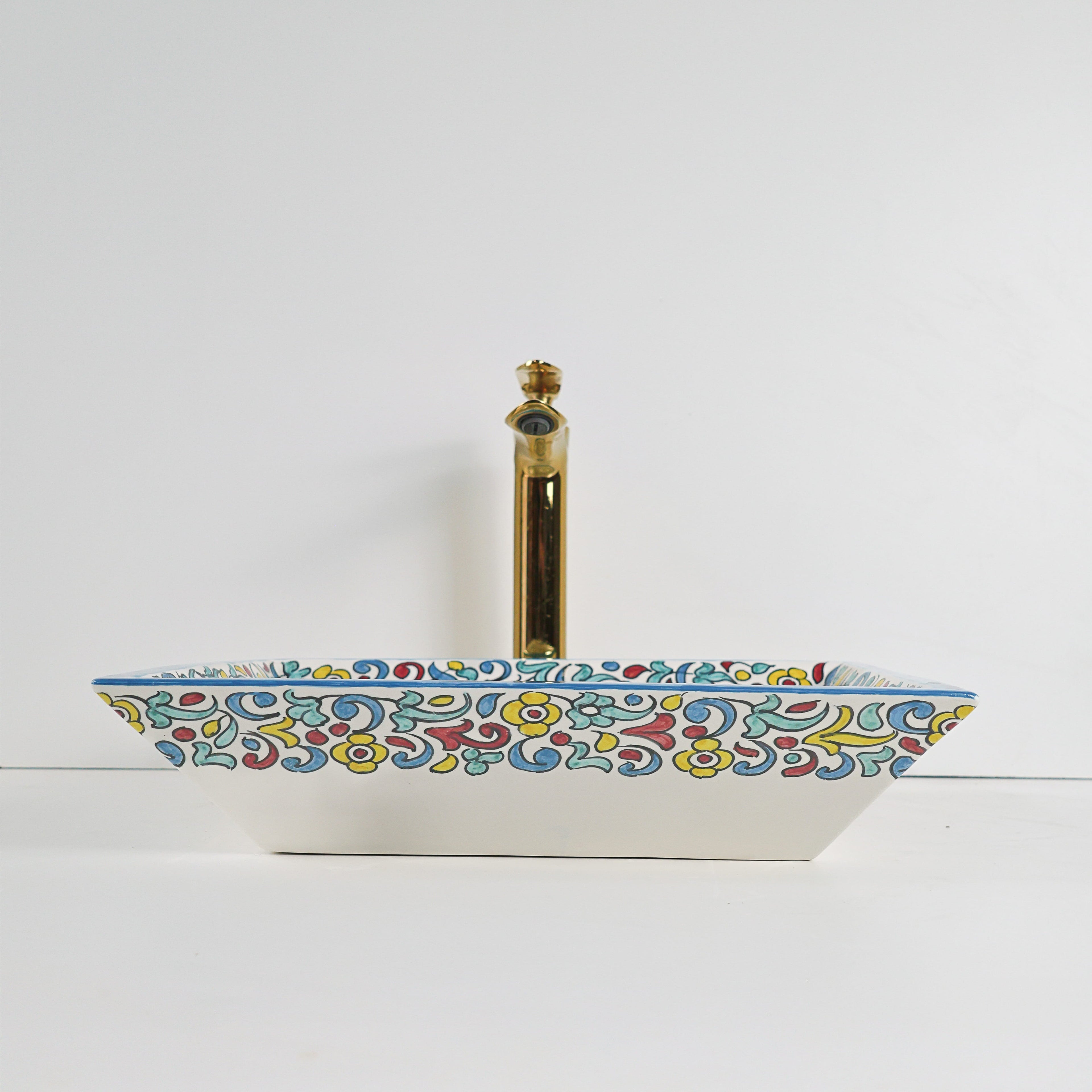 Vasque céramique peinte à la main motifs colorés, décoration artisanale Maroc.